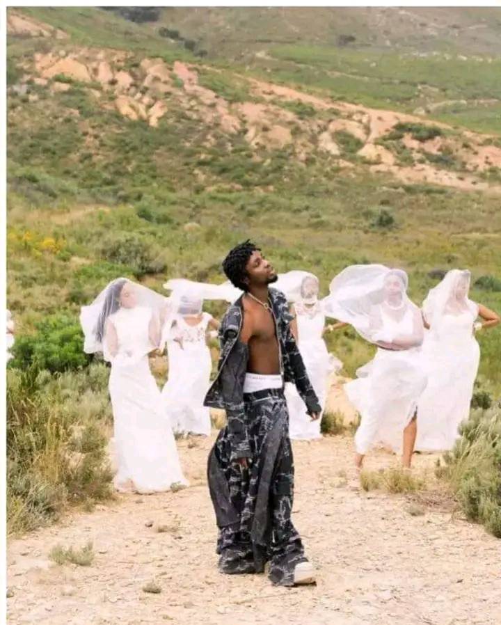 Omah Lay - Holy Ghost