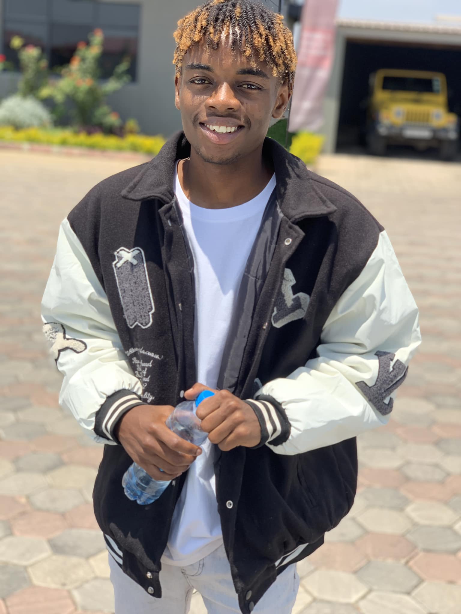 Acetrap Zm's Social Media Post Sparks Speculation of Label Change
